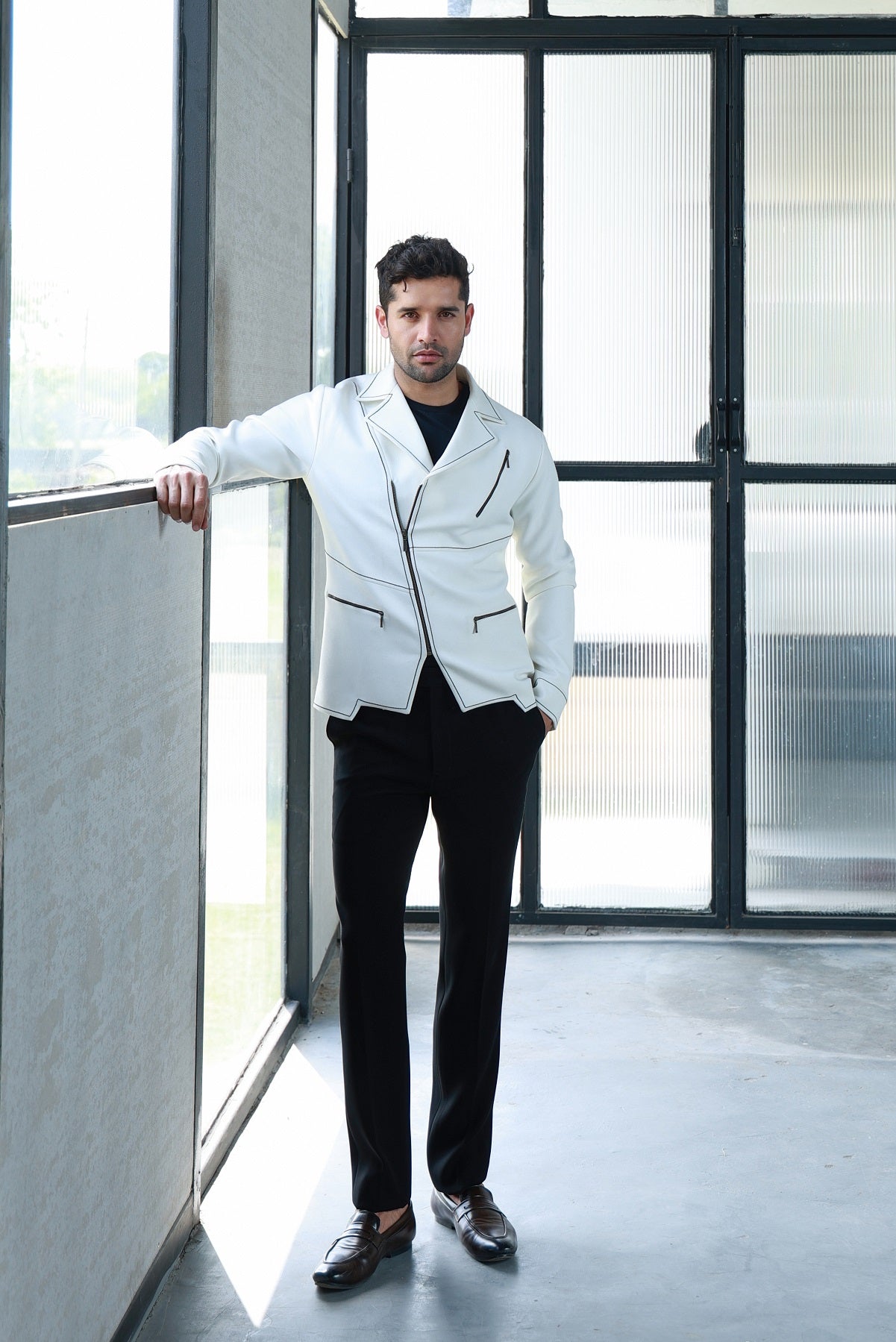 OFFWHITE ZIPPER JACKET WITH PANTS