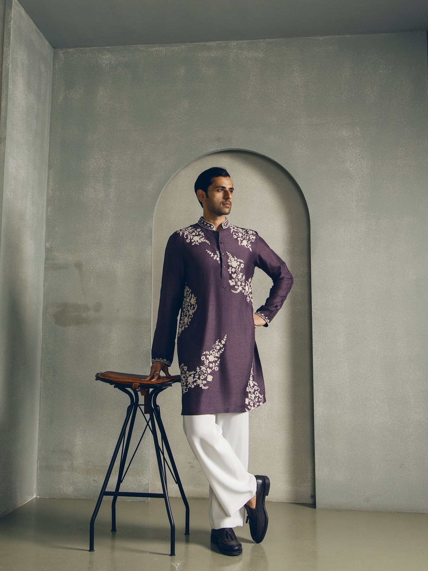 FLORAL EMBROIDRY KURTA PANT SET