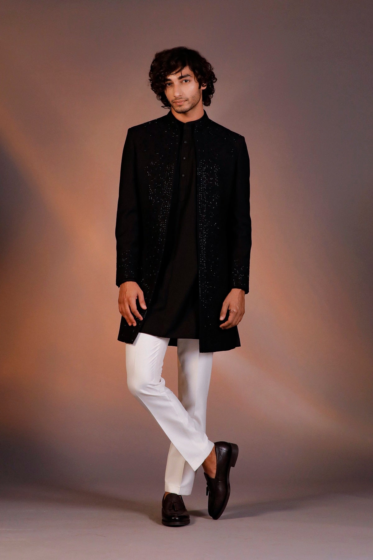 BLACK EMBROIDERY OPEN JACKET INDOWESTERN SET