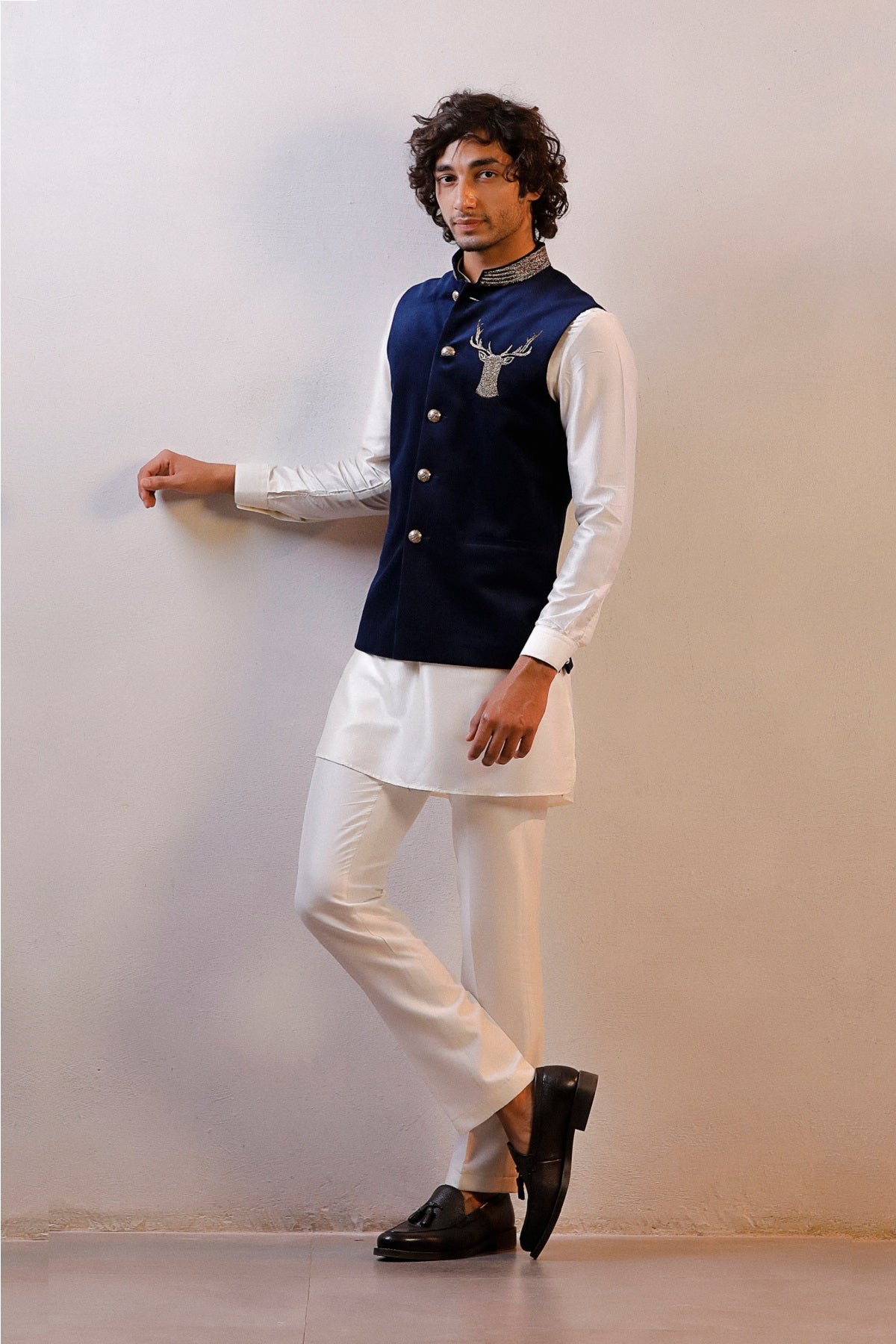 BLUE VELVET JACKET IVORY KURTA SET