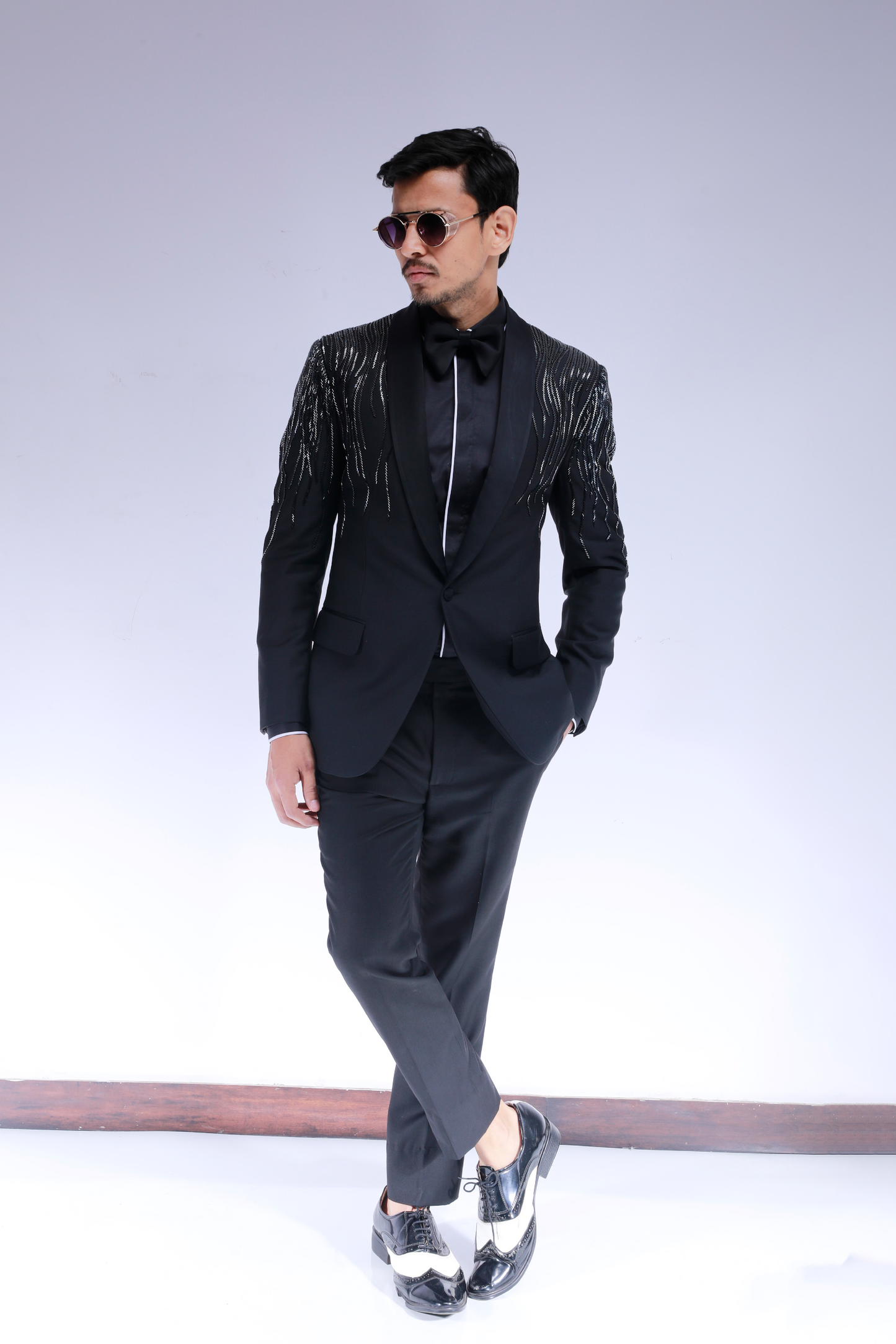 BLACK GLASS CUT EMBROIDERY TUXEDO