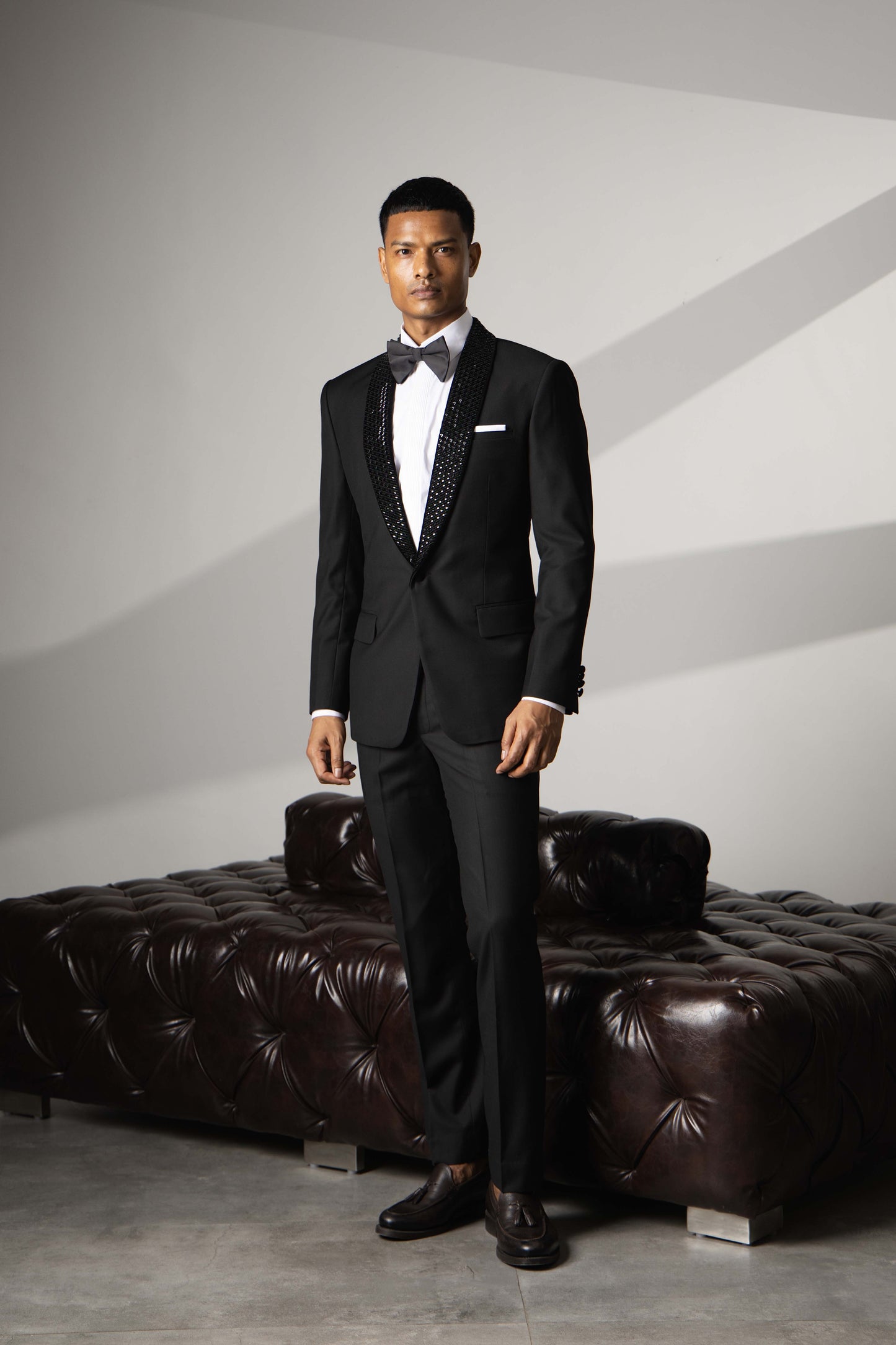 CRYSTLE STONE EMBROIDERY TUXEDO