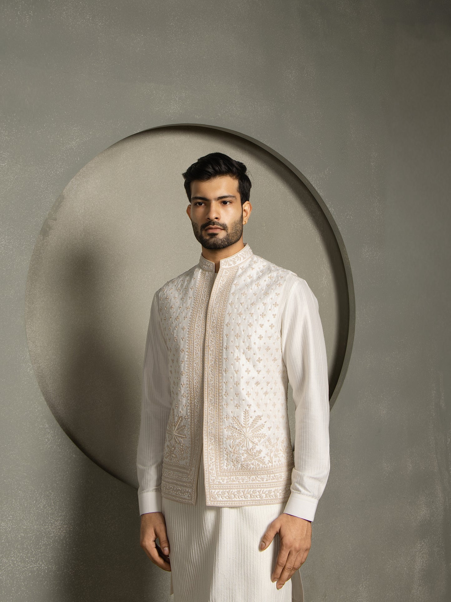 FLORAL IVORY EMBROIDERY NEHRU JACKET SET