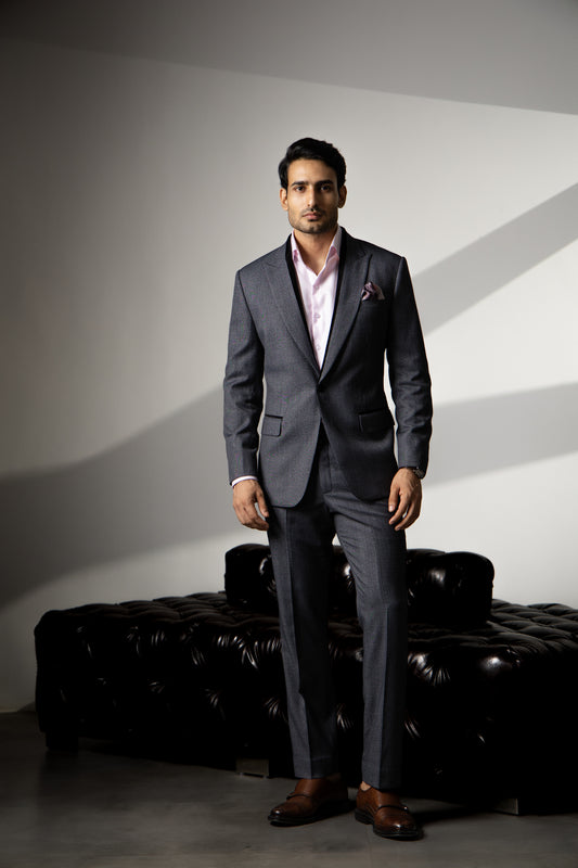 ASH GREY CHEAK SUIT