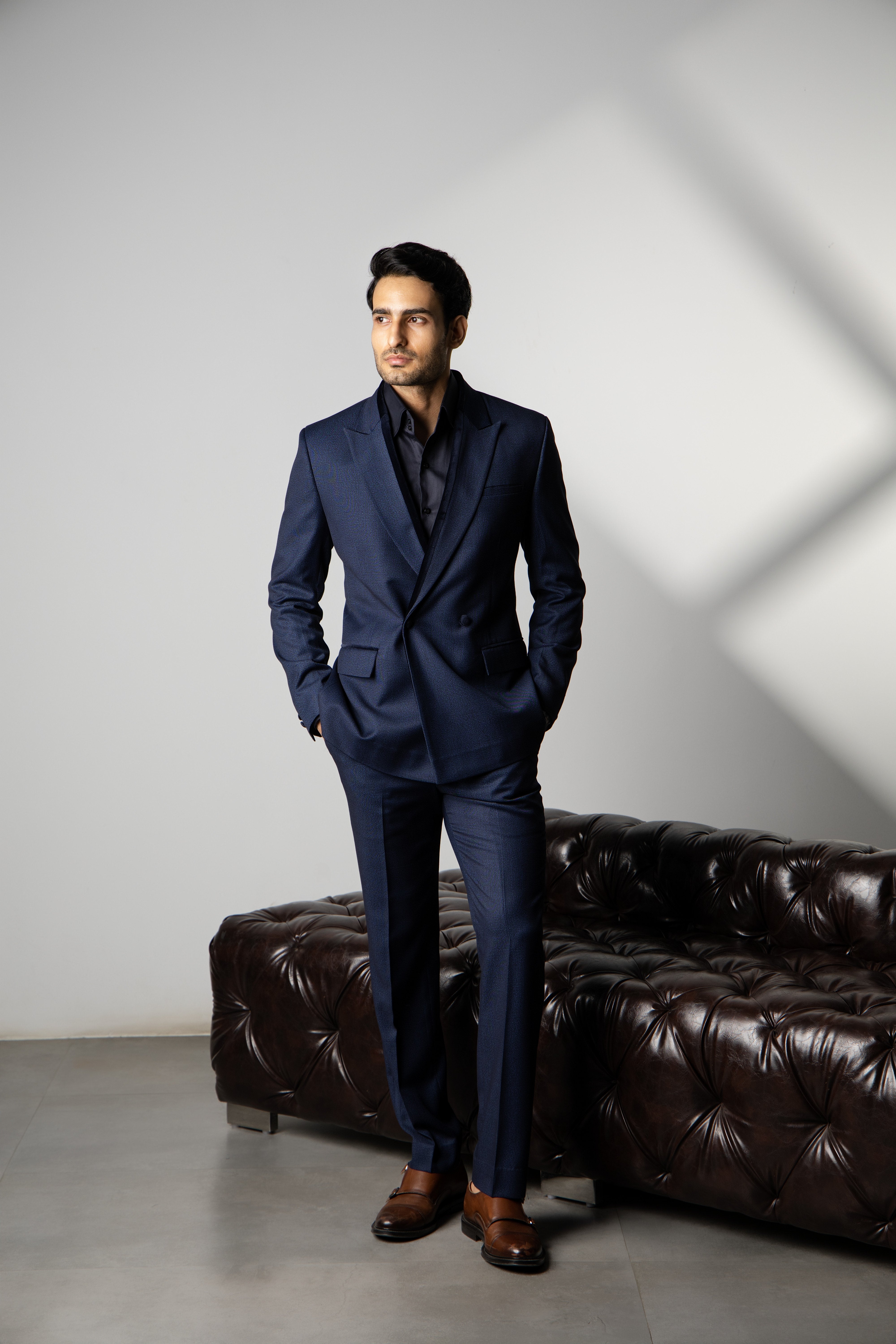 NAVY BLUE CHEAK SUIT – Linebyshamimkhan