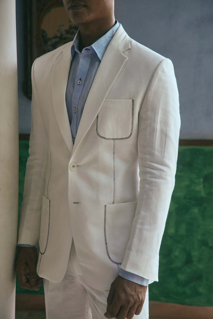 CASUAL WHITE LINEN SUIT