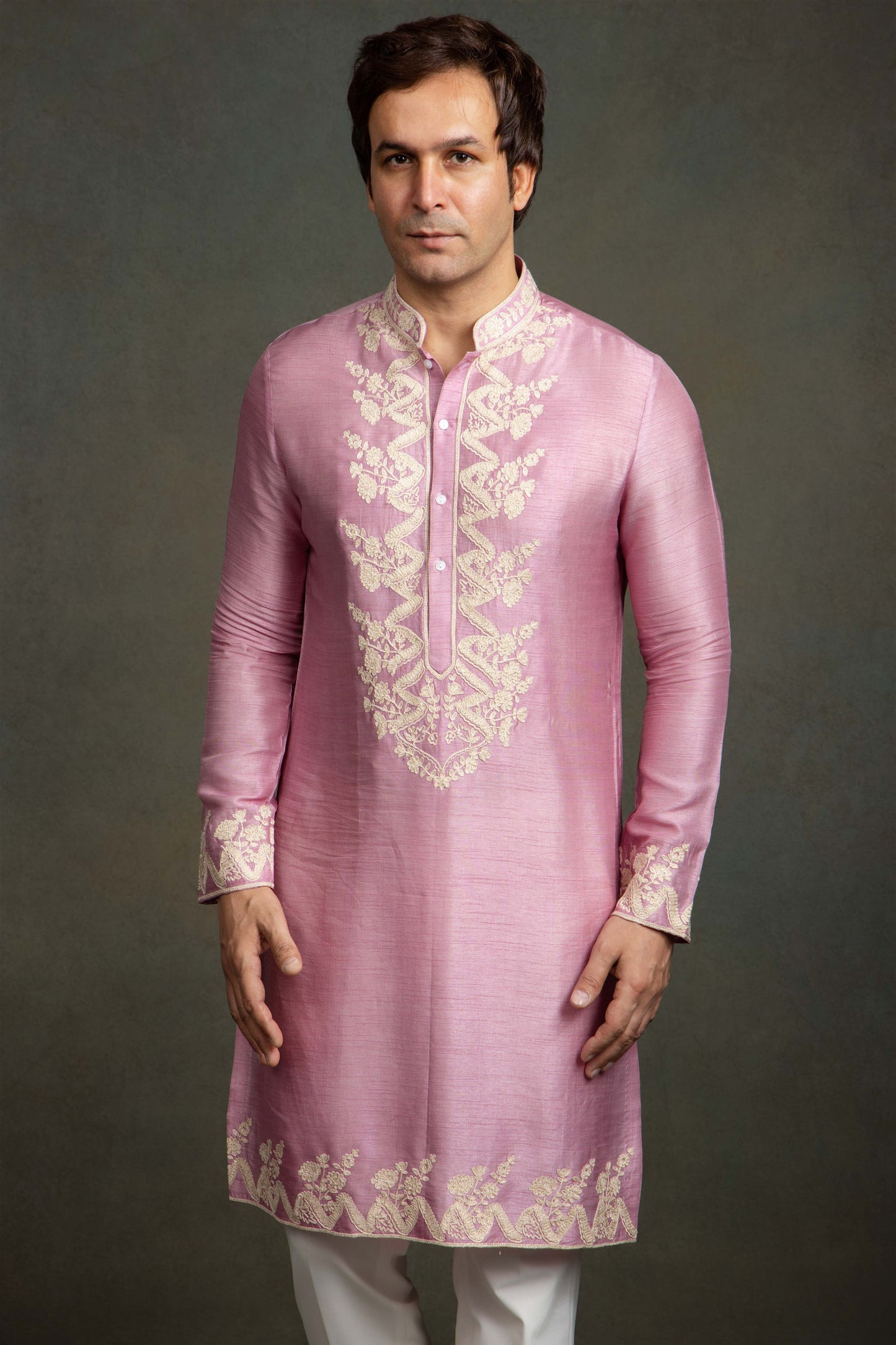 GOLDEN THREAD EMBROIDERY AND OFF WHITE PANT