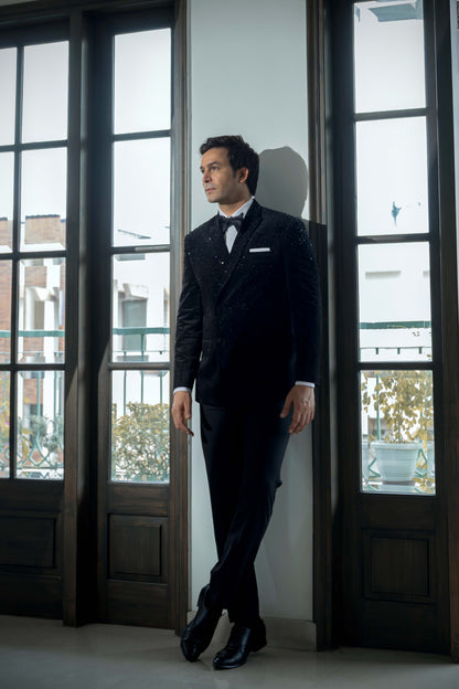 CRYSTLE STONE WITH SEQUENCE WORK