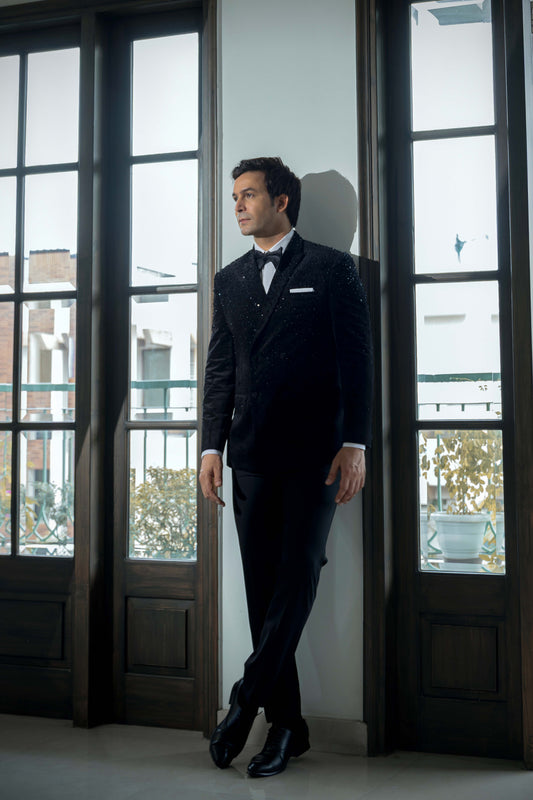 CRYSTLE STONE WITH SEQUENCE WORK