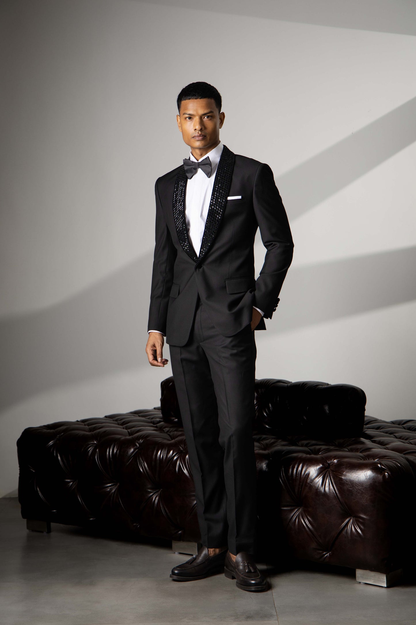 CRYSTLE STONE EMBROIDERY TUXEDO