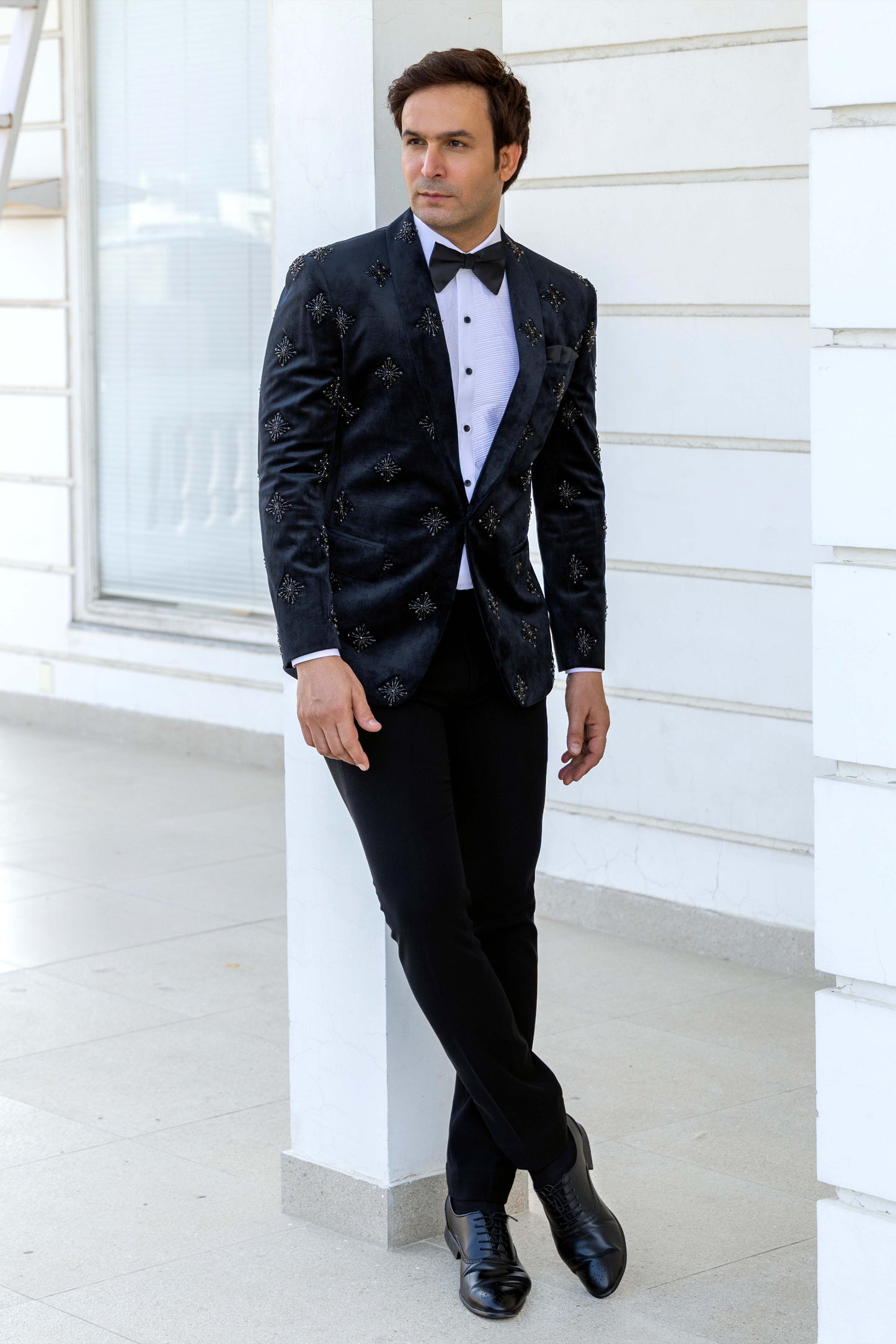 BLACK CRYSTLE STONE EMBROIDERY TUXEDO