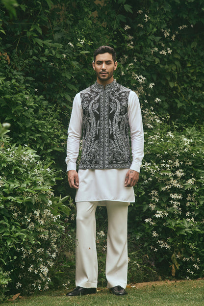 BLACK EMBROIDERY NERHRU JACKET SET